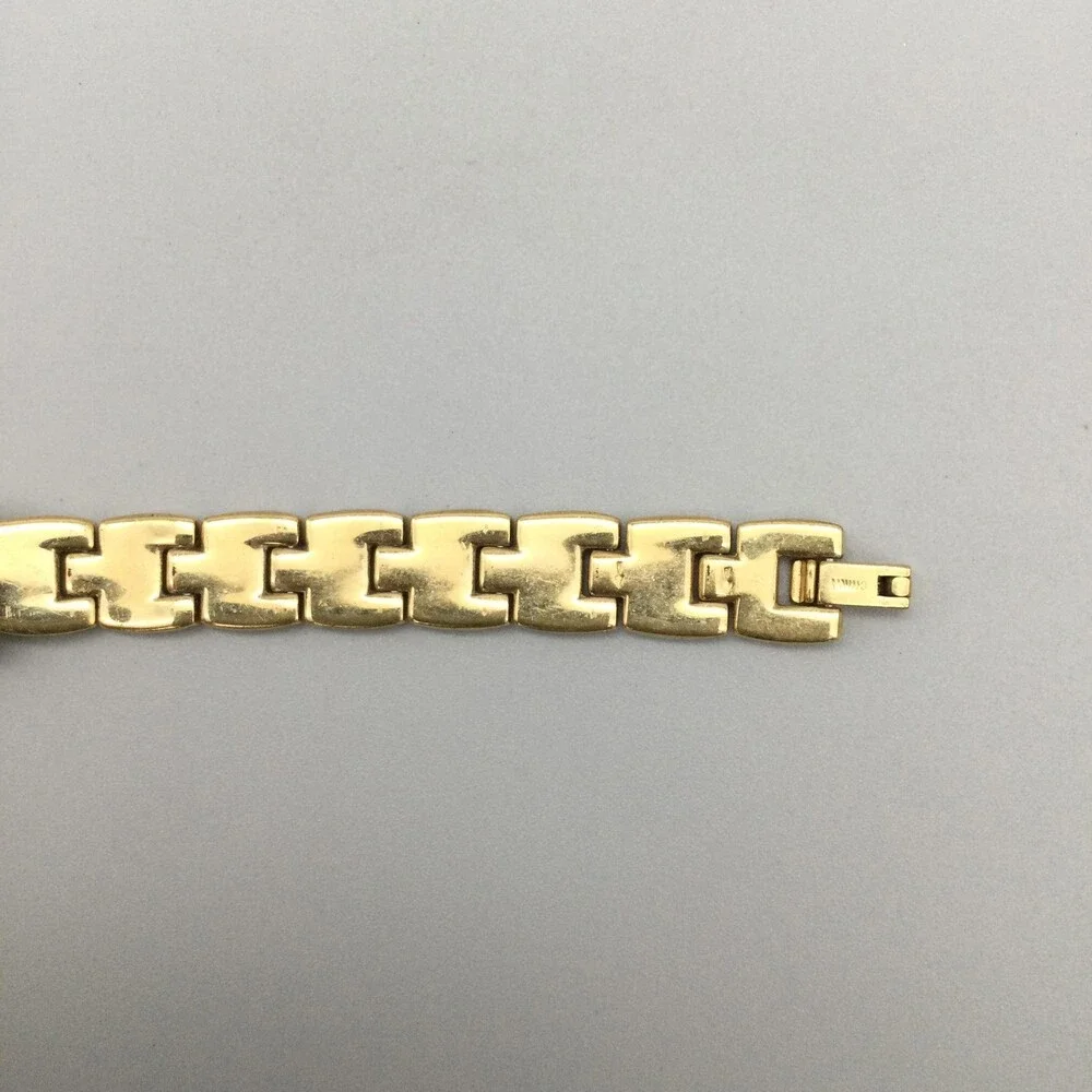 Berenger Womens Watch 16mm Gold Plated Bracelet Cream Dial New Battery 7.75
